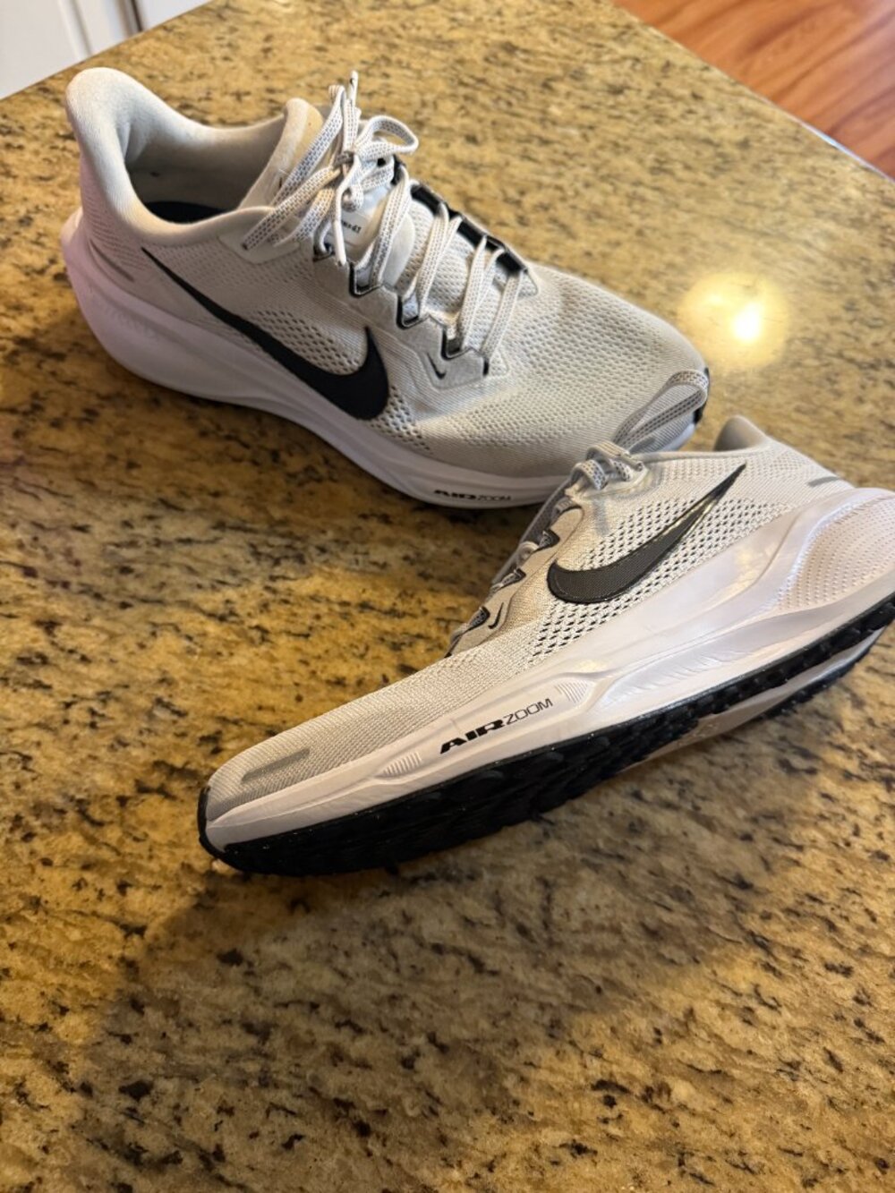Nike Air Zoom Pegasus 41 - White - Picture 2 of 3